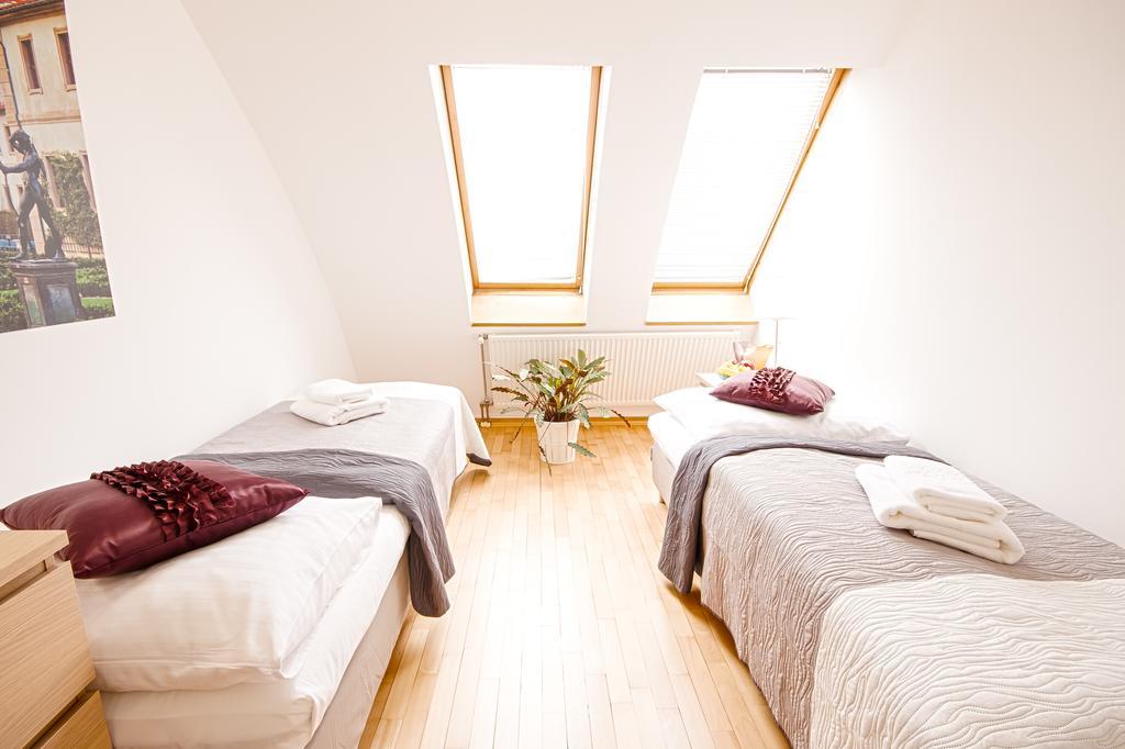 Wenceslas Square Lofts Prague Ngoại thất bức ảnh